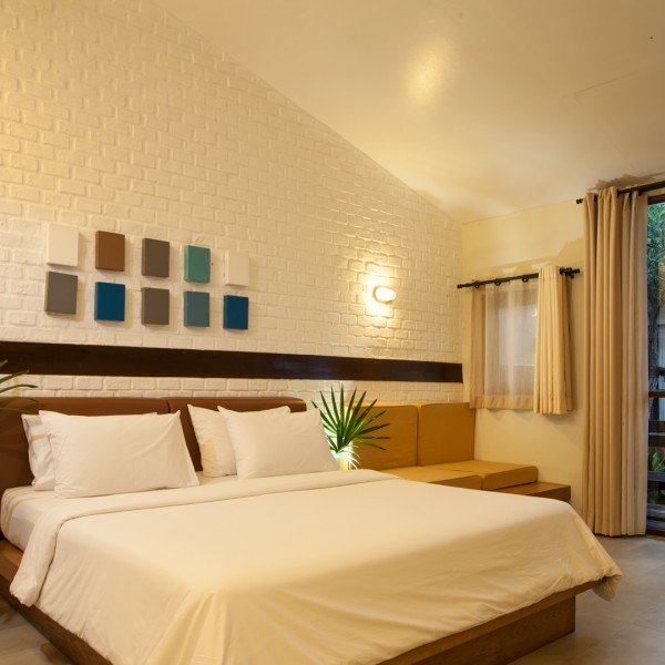 DELUXE BUNGALOW